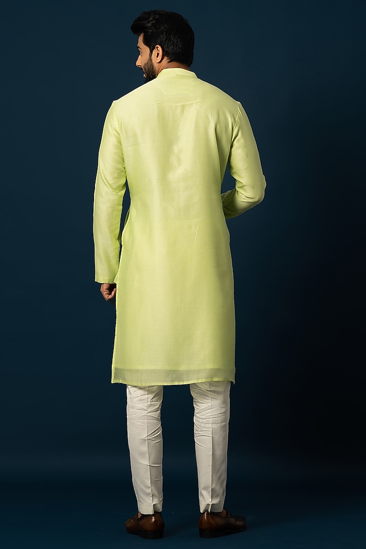 Parrot Green Chanderi Silk Kurta Set by YOSEBA at Pernia's Pop Up Shop 2024