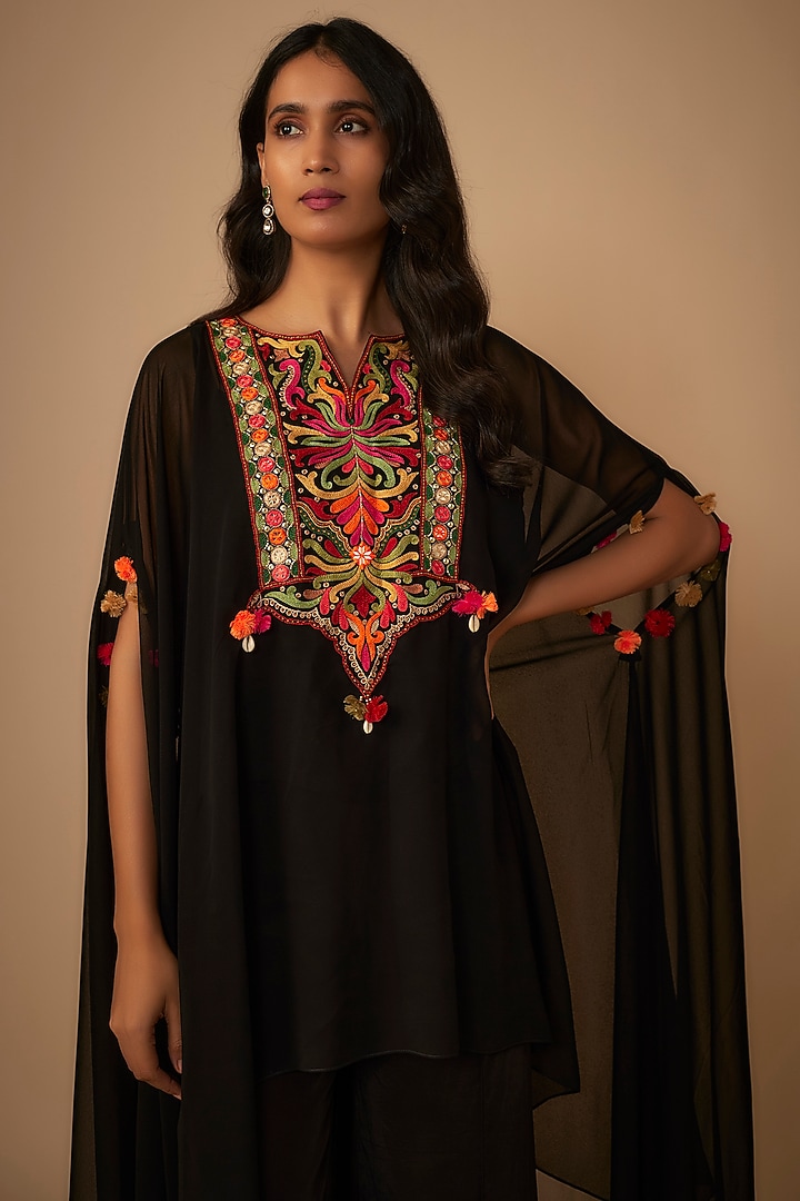 Black Georgette Silk Thread Embroidered Kaftan Set by Yoshita Couture at Pernia's Pop Up Shop