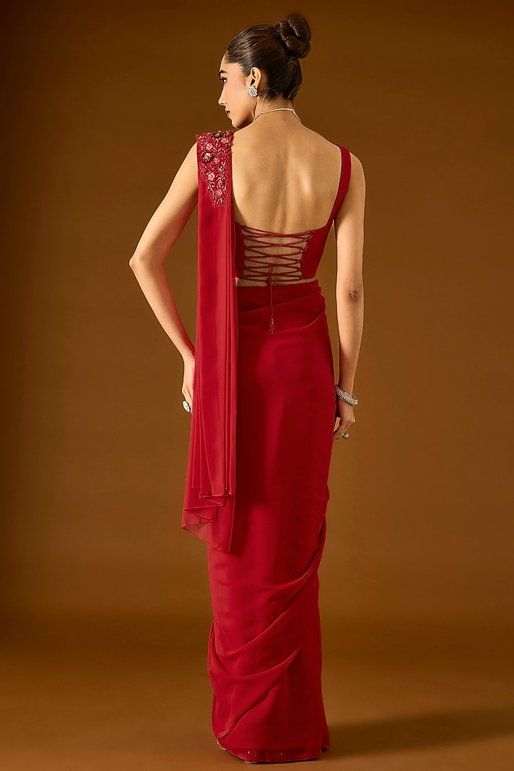 Red Georgette Pre-Draped Wedding Saree Set by Yoshita Couture at Pernia's Pop Up Shop