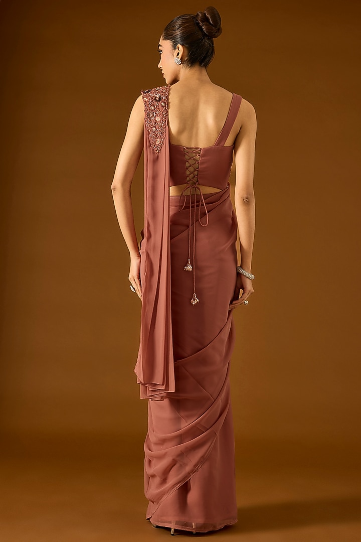 Nude Georgette Pre-Draped Wedding Saree Set by Yoshita Couture at Pernia's Pop Up Shop