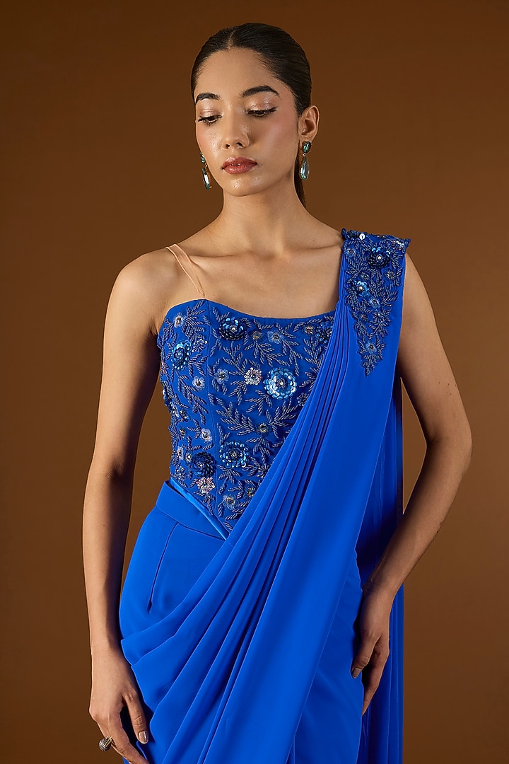Electric Blue Georgette Pre-Draped Wedding Saree Set by Yoshita Couture at Pernia's Pop Up Shop