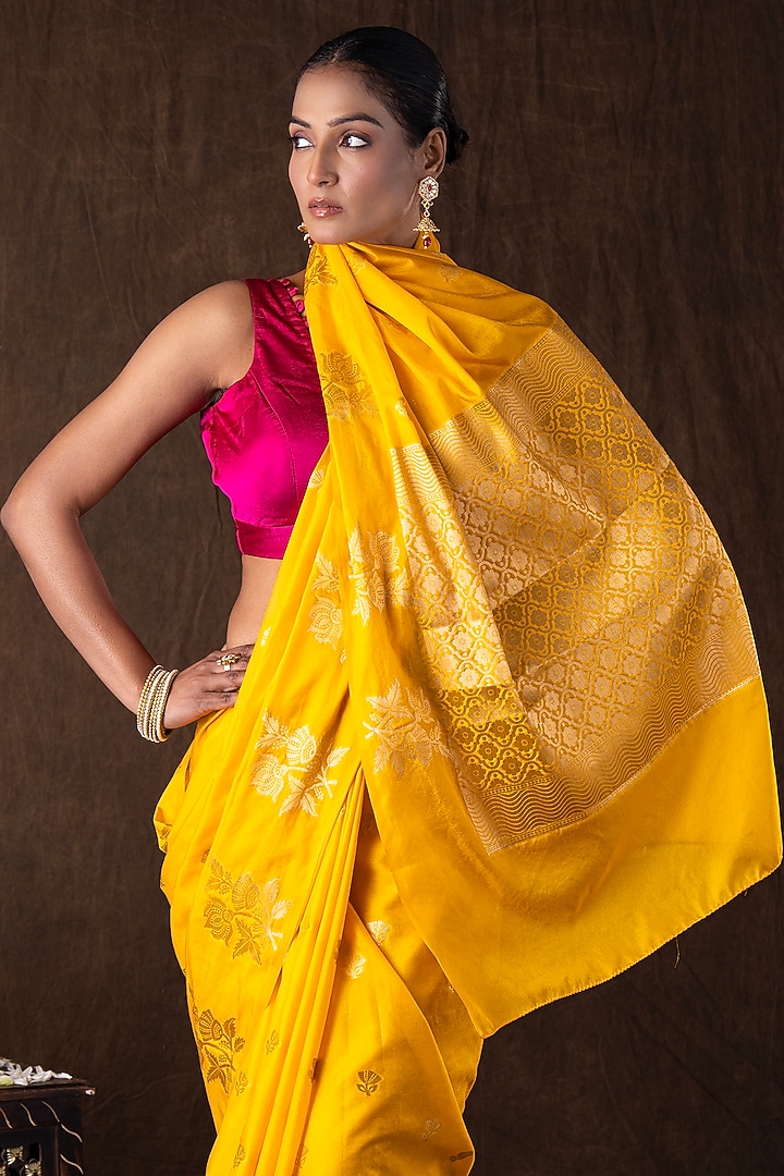 Yellow Pure Banarasi Silk Embellished Handloom Party Wear Saree Set by Zal From Benaras at Pernia's Pop Up Shop