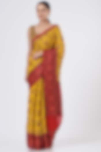 Yellow & Red Pure Chiffon Handloom Saree Set by Zal From Benaras
