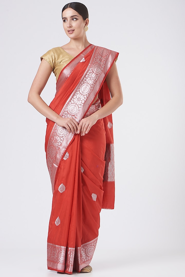 Red Pure Monga Silk Handloom Saree Set by Zal From Benaras