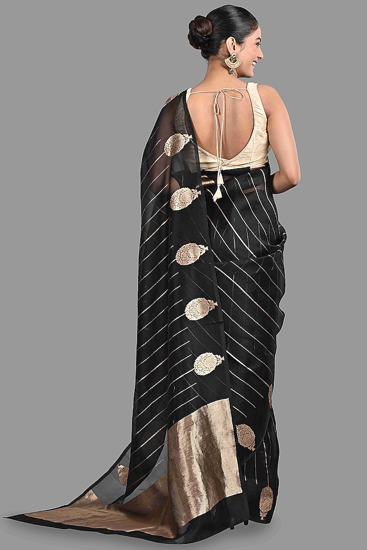 Black Pure Organza Silk Banarasi Handloom Wedding Saree Set by Zal From Benaras at Pernia's Pop Up Shop