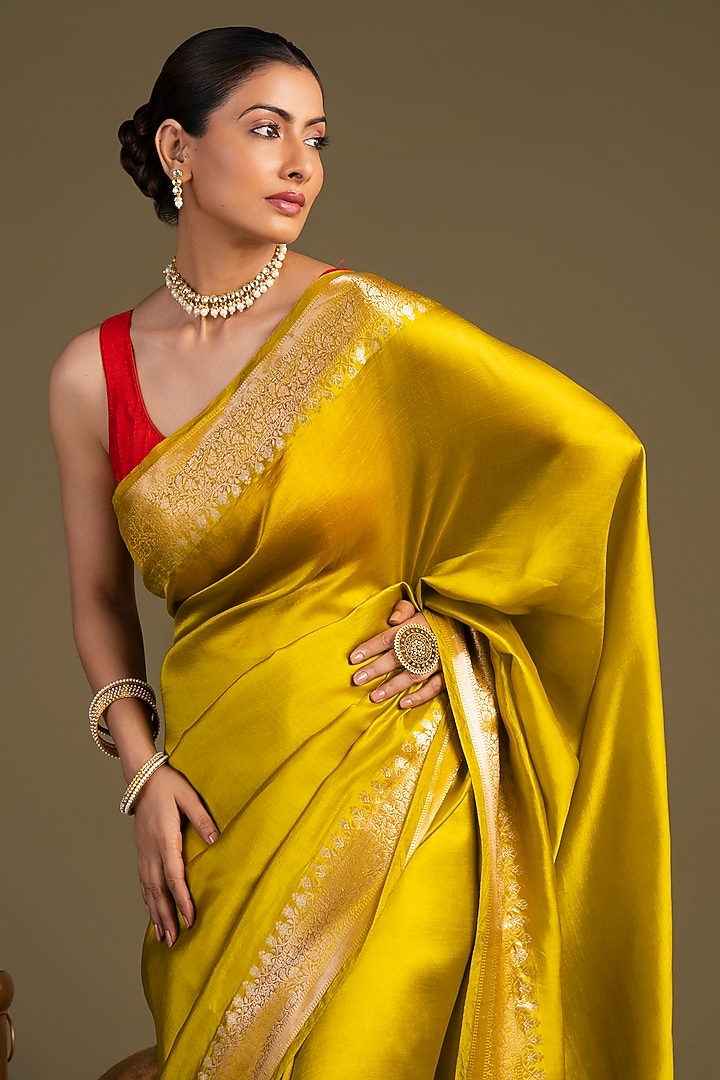 Golden Yellow Pure Katan Silk Banarasi Handloom Party Wear Saree Set by Zal From Benaras at Pernia's Pop Up Shop