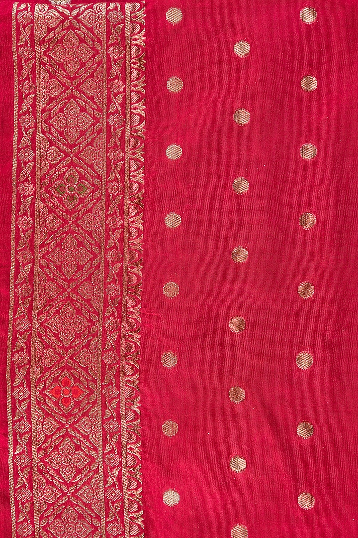 Peach Pure Katan Banarasi Silk Handloom Party Wear Saree Set by Zal From Benaras at Pernia's Pop Up Shop