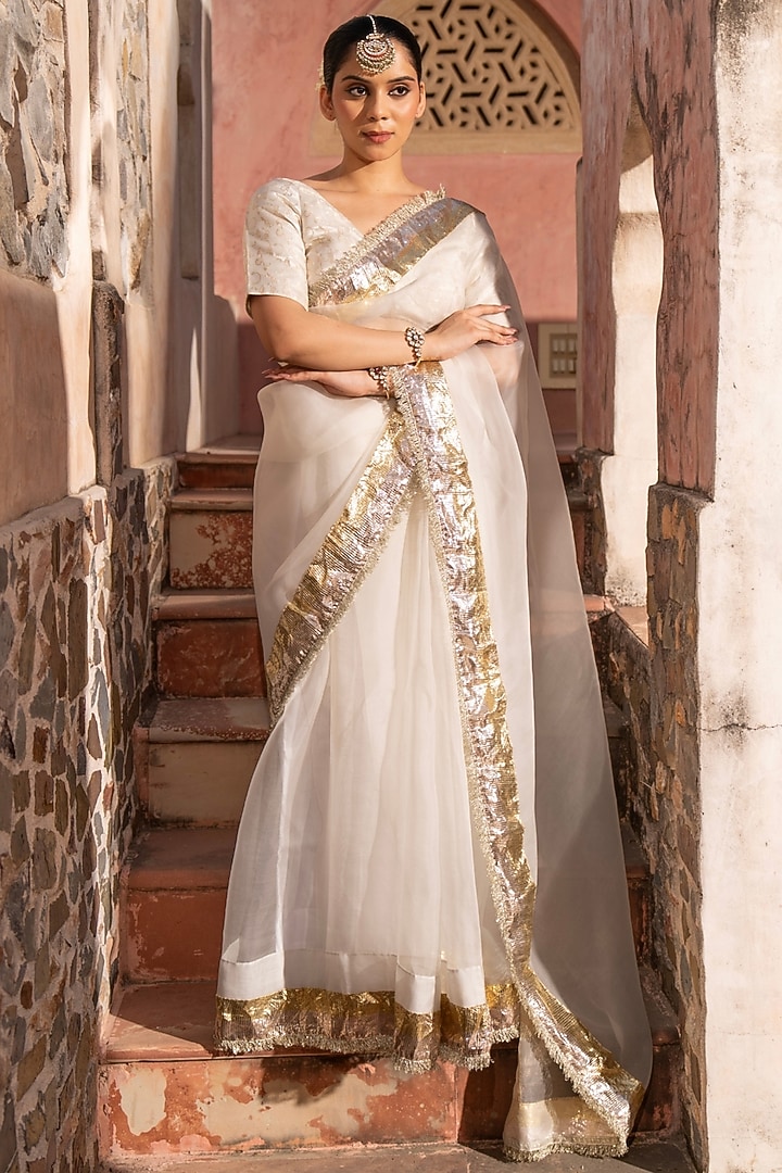 Off-White Pure Organza Handloom Party Wear Saree Set by Zal From Benaras at Pernia's Pop Up Shop