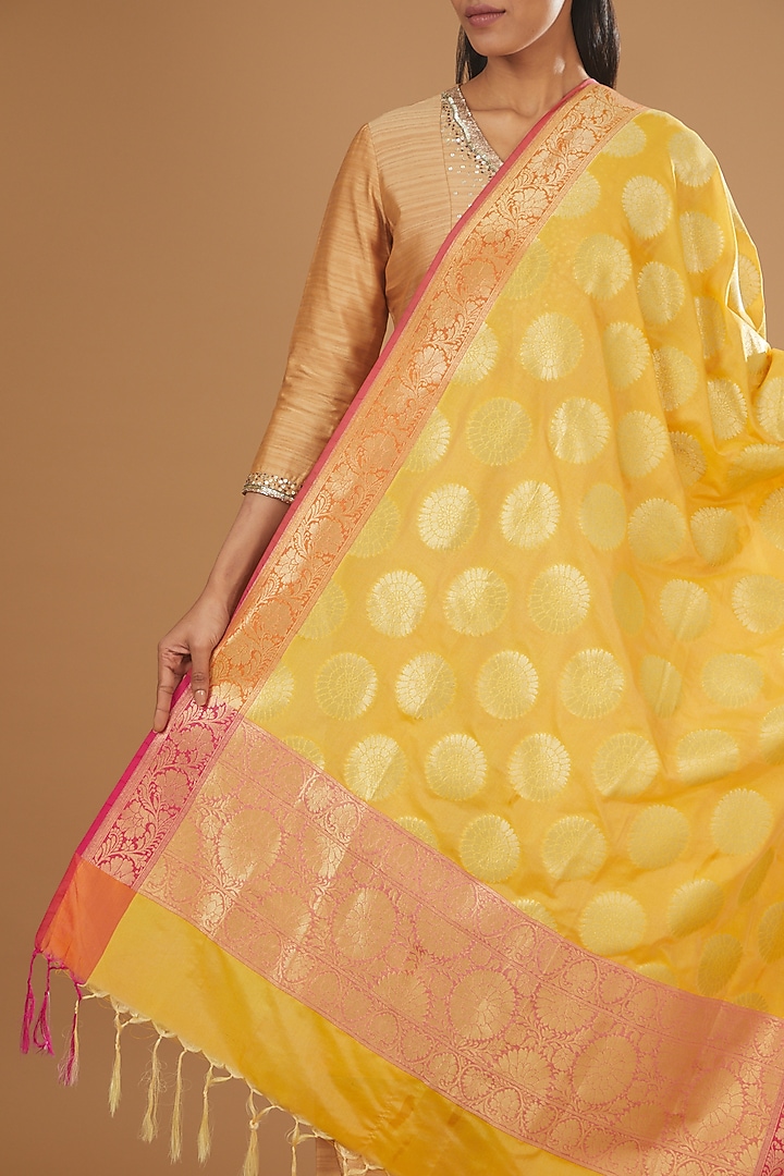 Yellow Silk Banarasi Polka Dot Printed Dupatta by Zal From Benaras at Pernia's Pop Up Shop