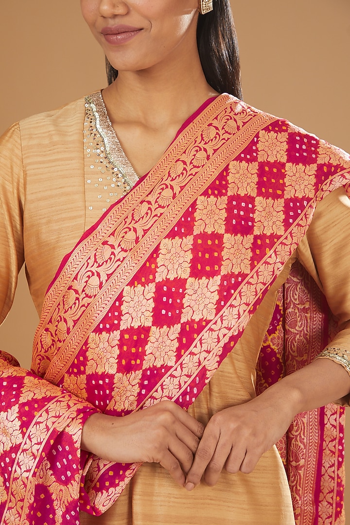 Red Ombre Georgette Banarasi Handloom Bandhani Printed Dupatta by Zal From Benaras at Pernia's Pop Up Shop