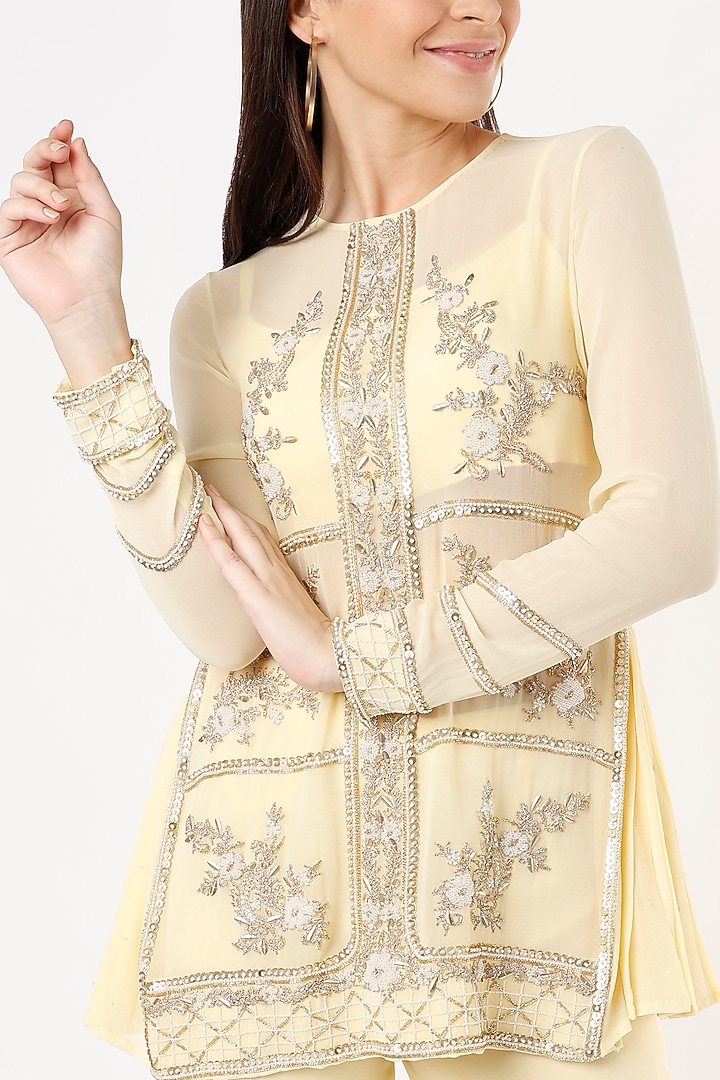 Yellow Hand Embroidered Kurta Set by Zamoraa The Label at Pernia's Pop Up Shop