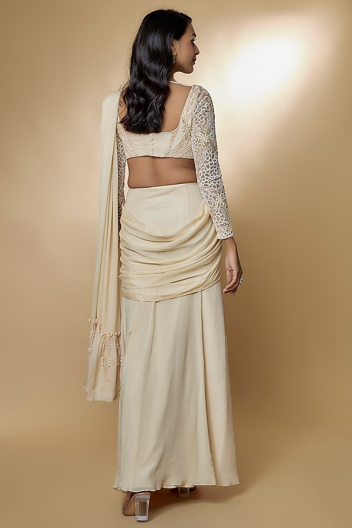 Cream Crepe Georgette Draped Wedding Saree Set by Zamoraa The Label at Pernia's Pop Up Shop