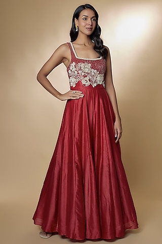 Red Chanderi Silk Embroidered Jumpsuit by Zamoraa The Label