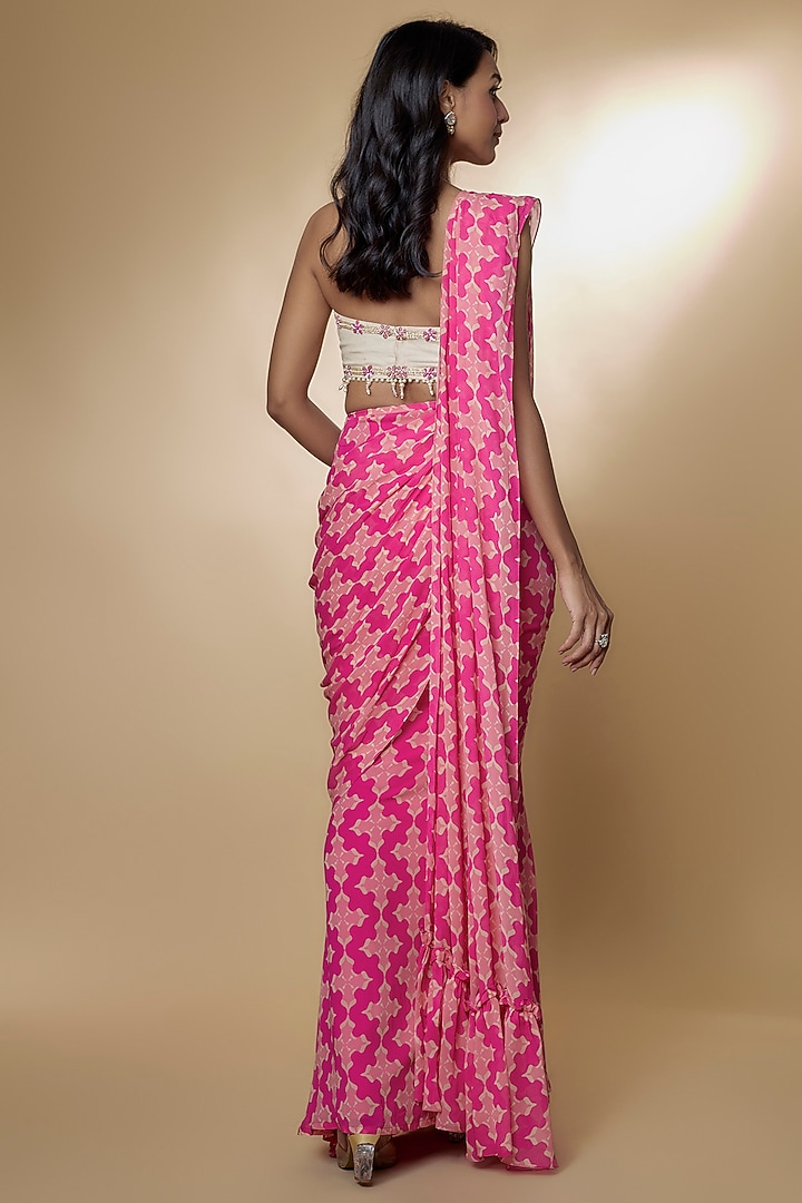 Pink Georgette Digital Printed Wedding Saree Set by Zamoraa The Label at Pernia's Pop Up Shop