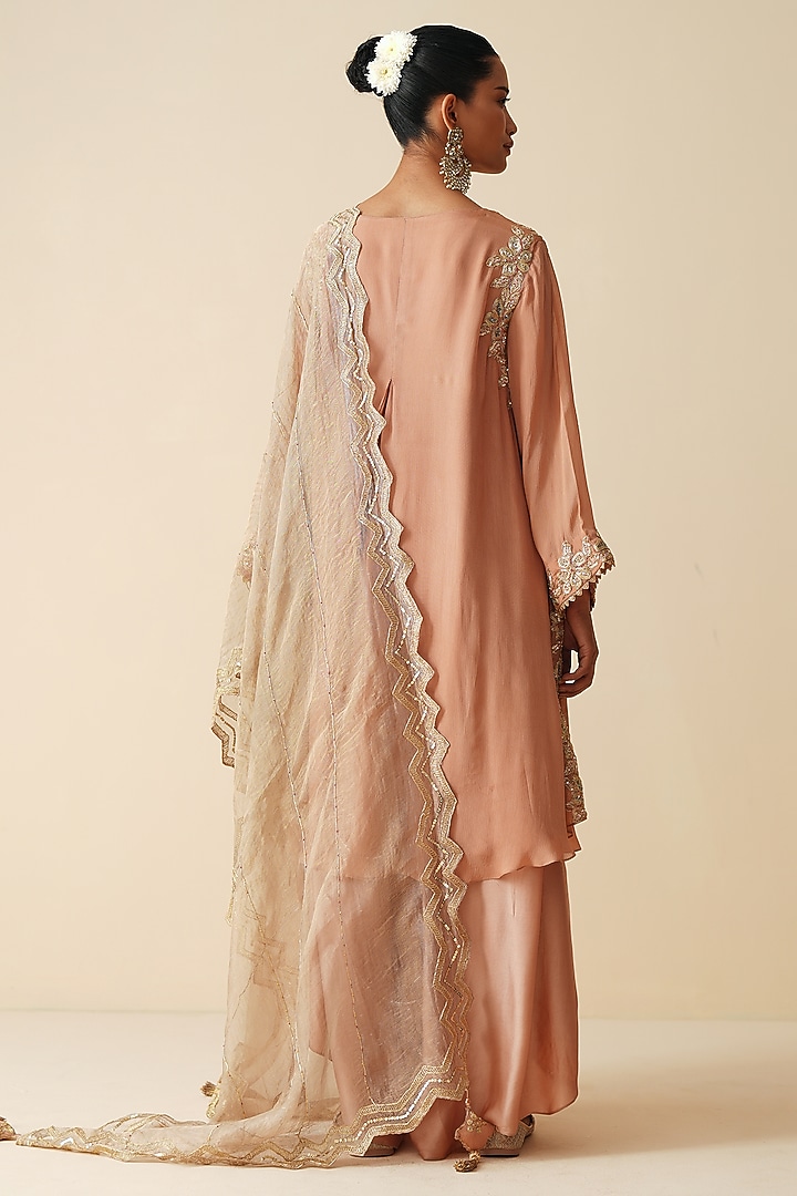 Rose Gold Chiffon Embroidered Kurta Set by Zari Dorie at Pernia's Pop Up Shop