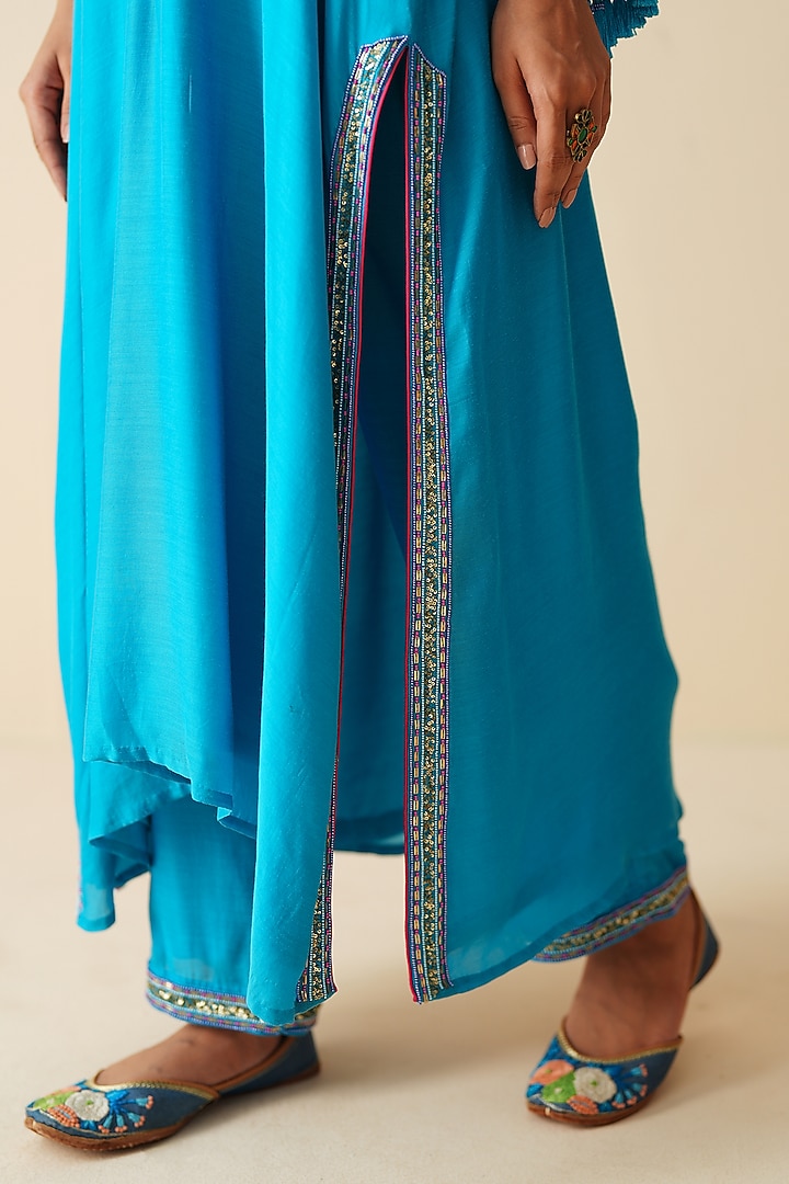 Firozi Muslin Embroidered Kaftan Set by Zari Dorie at Pernia's Pop Up Shop