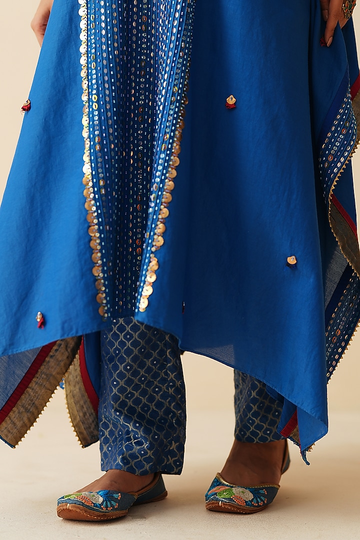 Royal Blue Cotton Silk Embroidered Kaftan Set by Zari Dorie at Pernia's Pop Up Shop