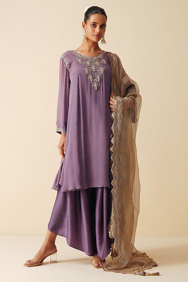 Purple Chiffon Embroidered Kurta Set by Zari Dorie at Pernia's Pop Up Shop