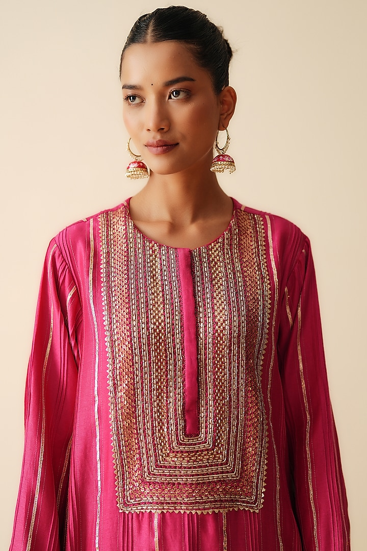 Magenta Pink Pure Chanderi Silk Embellished Kurta Set by Zari Dorie at Pernia's Pop Up Shop
