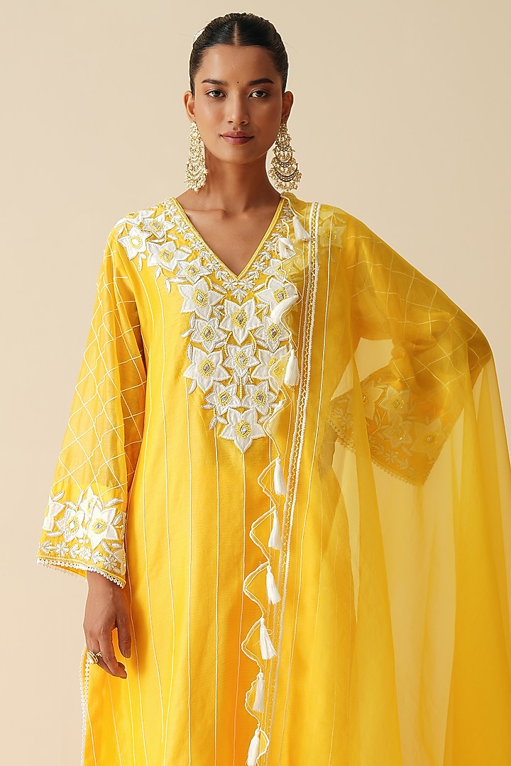 Yellow Pure Chanderi Silk Embroidered Kurta Set by Zari Dorie at Pernia's Pop Up Shop