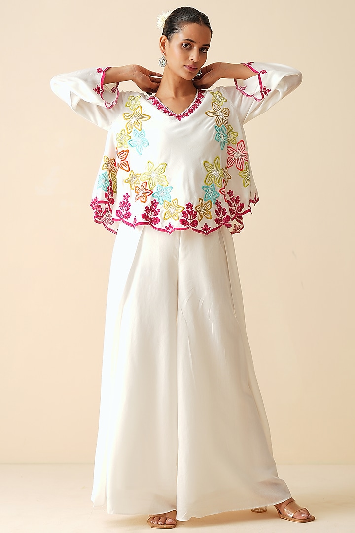 Off-White Muslin Silk Hand & Machine Co-Ord Set by Zari Dorie at Pernia's Pop Up Shop