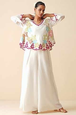Off-White Muslin Silk Hand & Machine Co-Ord Set by Zari Dorie