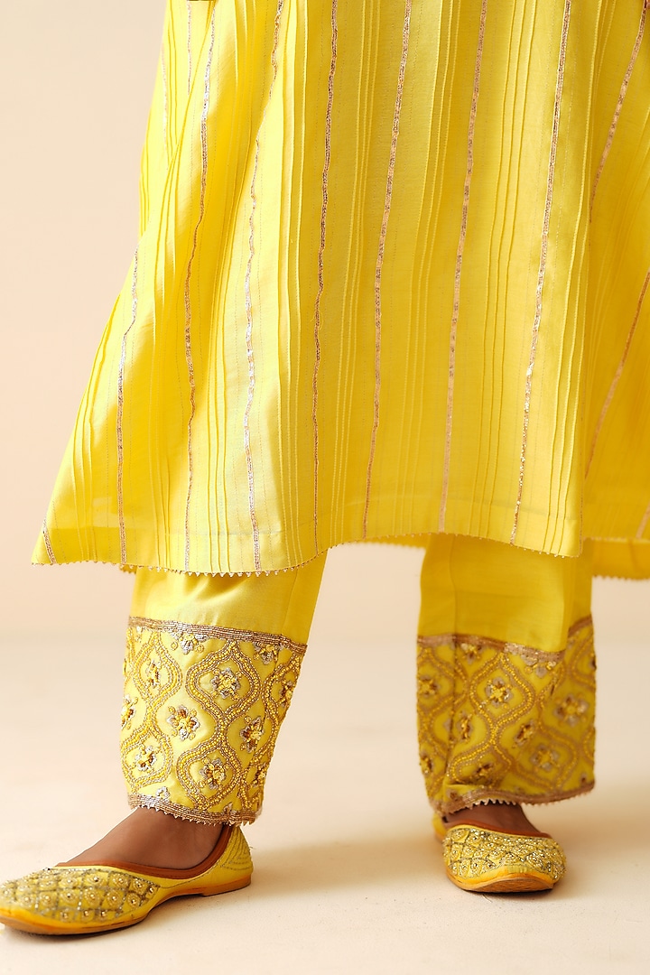 Yellow Pure Chanderi Silk Embellished Kurta Set by Zari Dorie at Pernia's Pop Up Shop