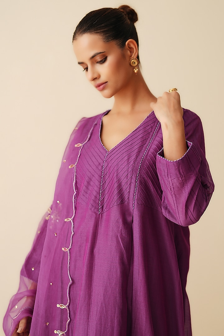 Purple Pure Chanderi Silk Embellished Kurta Set by Zari Dorie at Pernia's Pop Up Shop