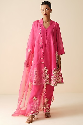 Hot Pink Pure Chanderi Silk Embellished Kurta Set by Zari Dorie