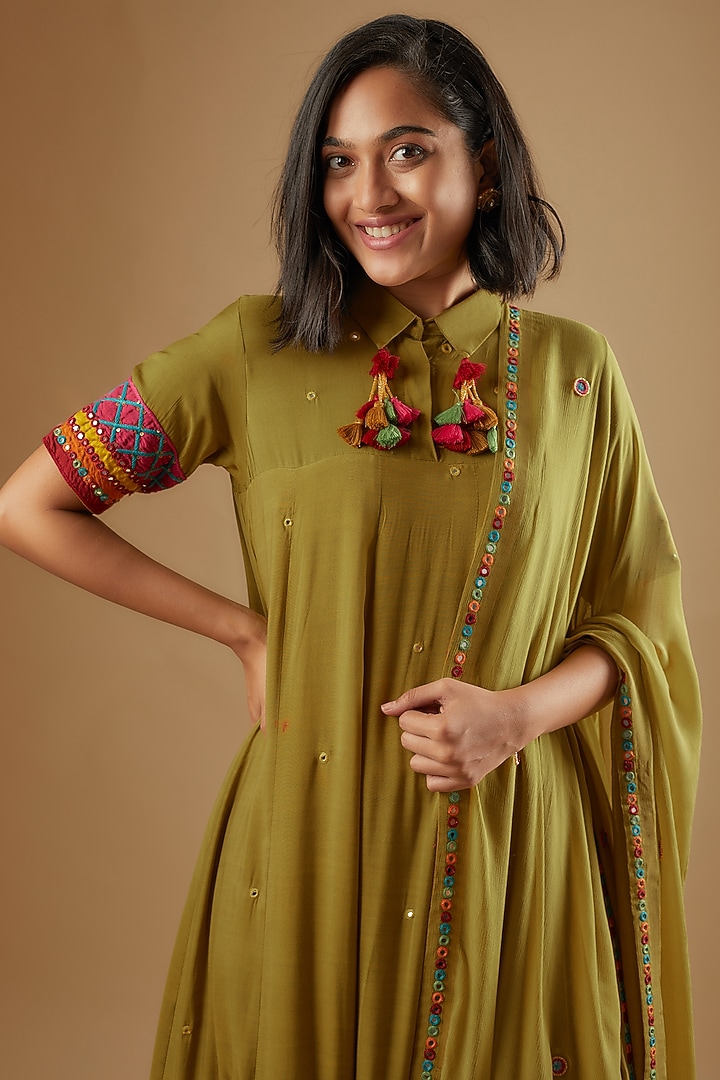 Acid Green Bemberg Silk Patchwork Kalidar Wedding Anarkali Set by Zariya The Label at Pernia's Pop Up Shop