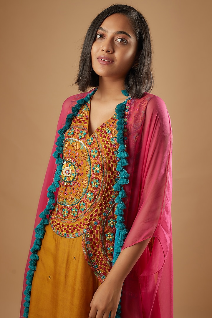 Kesari Mustard Bemberg Silk Mandala Embroidered Kurta Set by Zariya The Label at Pernia's Pop Up Shop