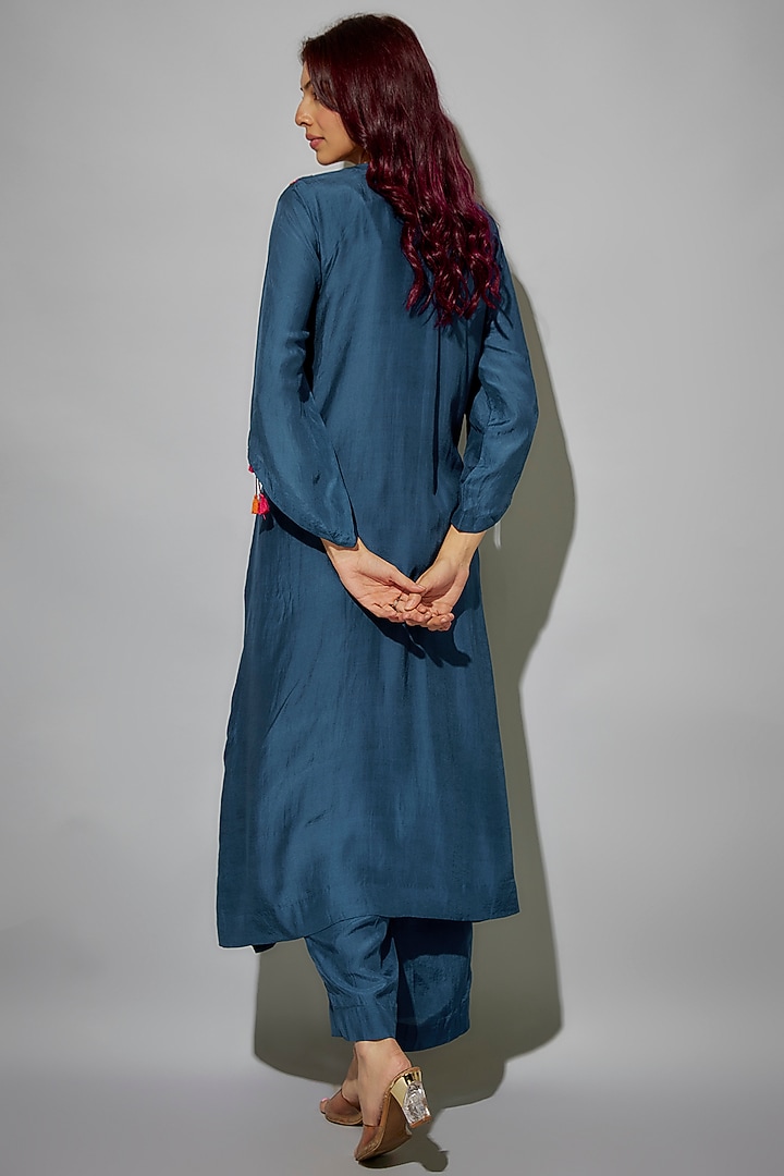 Dark Sapphire Blue Bemberg Silk Thread Embroidered Kurta Set by Zariya The Label at Pernia's Pop Up Shop
