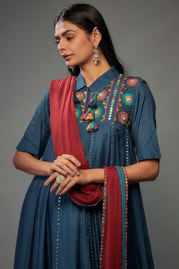 Dark Sapphire Blue Bemberg Silk Thread Embroidered Bridal Anarkali Set by Zariya The Label at Pernia's Pop Up Shop