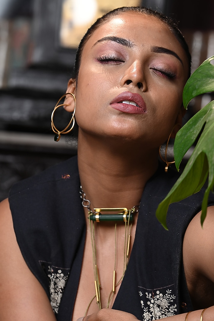 Gold Finish Pencil-Shaped Green Onyx Choker Necklace by ZAZA BY