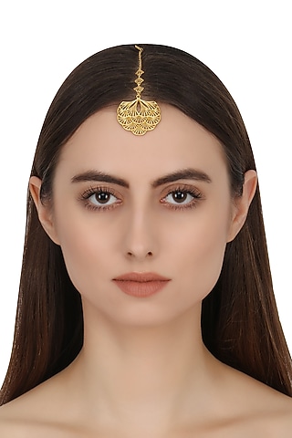 Gold Plated Multi-Layer Petal Maang Tikka by Zariin