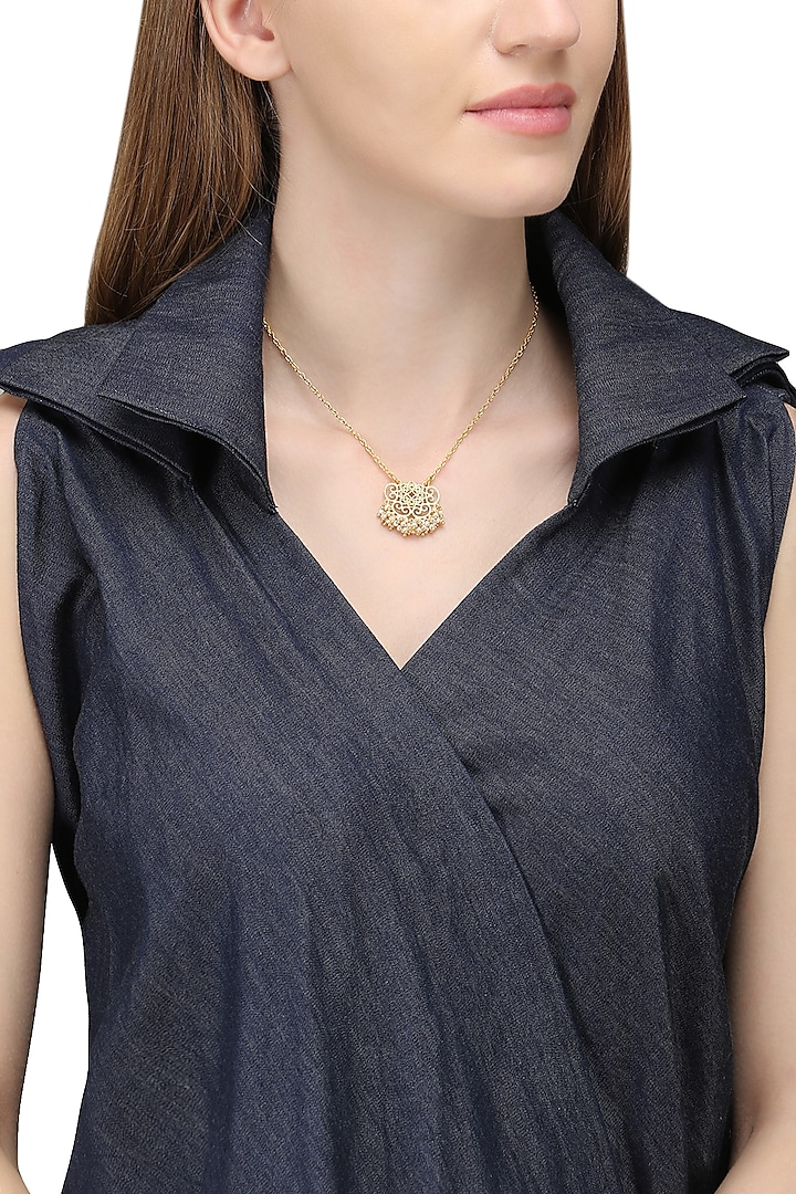 Gold Plated Pearl Beads Pendant Necklace by Zariin
