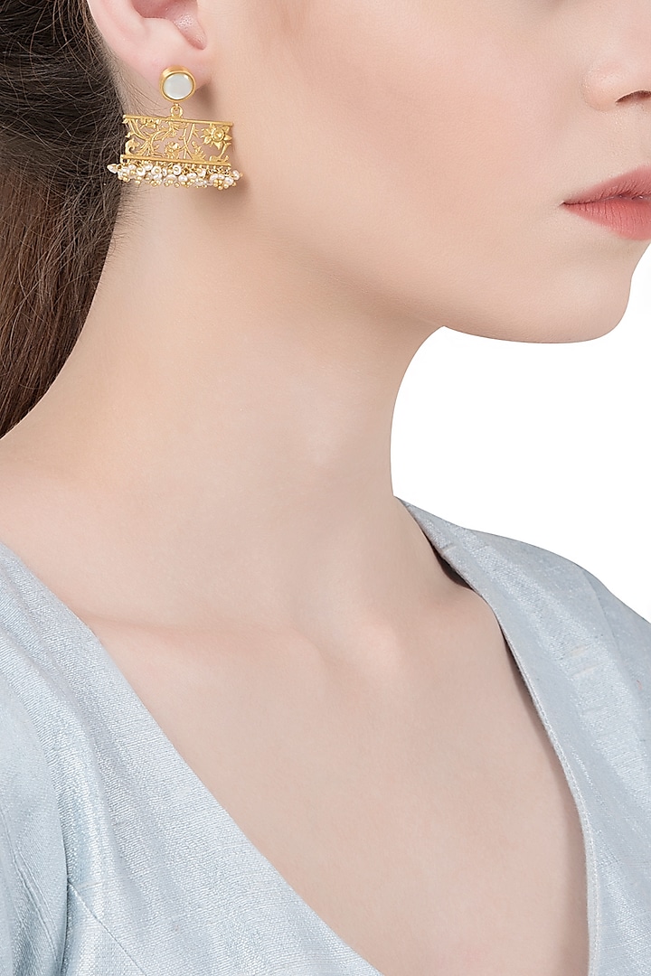 Gold Plated Mother Of Pearl and Beads Earrings by Zariin