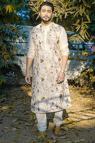 Ivory Embroidered Kurta Set by Gargee Designers