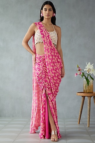 Pink Georgette Digital Printed Saree Set by Zamoraa The Label