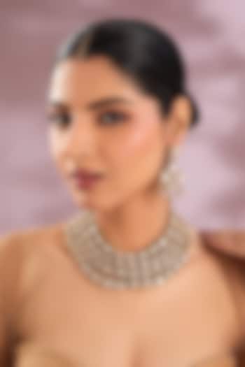 Two-Tone Finish Kundan Polki Necklace Set by Zevar By Geeta at Pernia's Pop Up Shop