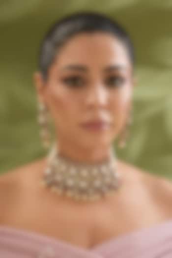 Two-Tone Finish Kundan Polki & Red Stone Choker Necklace Set by Zevar By Geeta at Pernia's Pop Up Shop