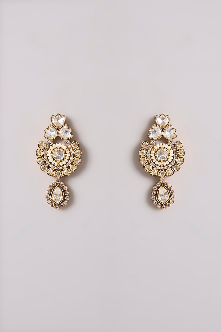 Two-Tone Finish Kundan Polki & Green Stone Necklace Set by Zevar By Geeta at Pernia's Pop Up Shop