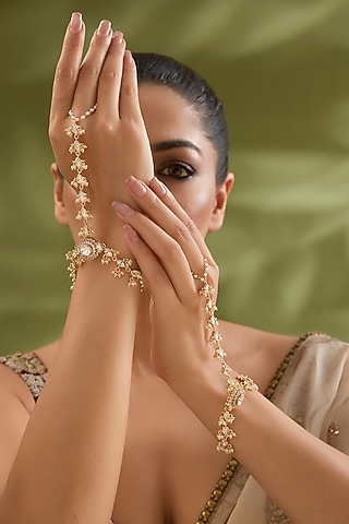 Gold Finish Kundan Polki Haathphool (Set Of 2) by Zevar By Geeta