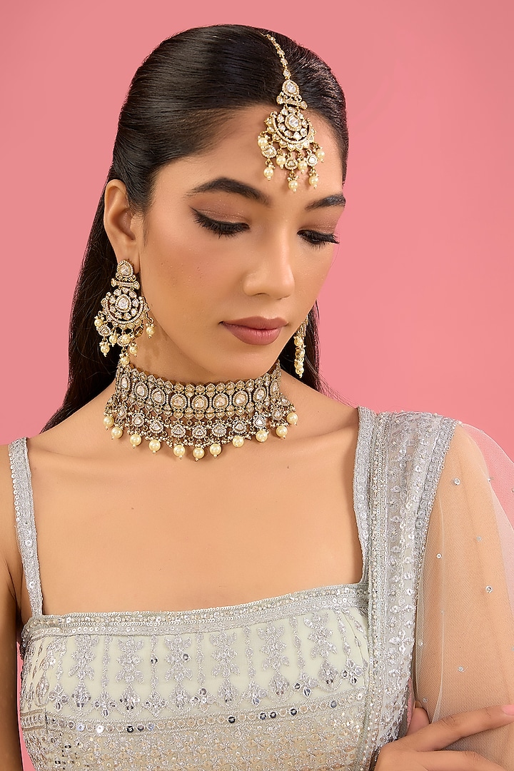 Two-Tone Finish Kundan Polki Choker Necklace Set by Zevar by Geeta