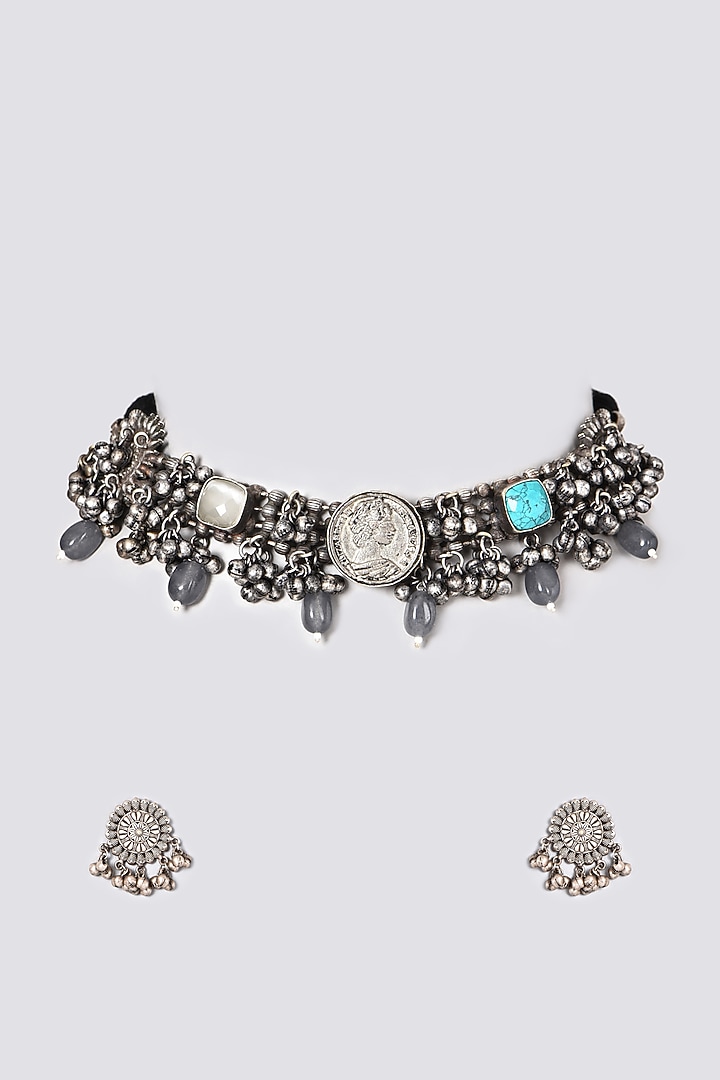 Oxidised Kundan Polki & Pearl Choker Necklace Set by Zevar By Geeta at Pernia's Pop Up Shop