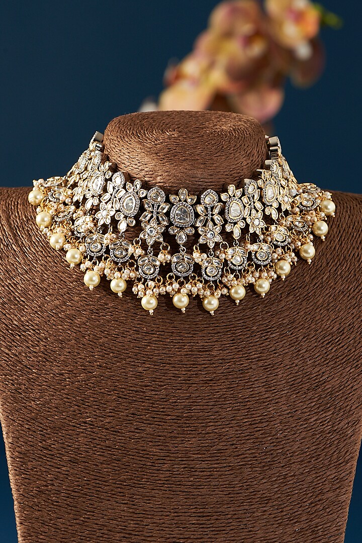 Black Rhodium Finish Necklace Set With Kundan & Pearls by Zevar By Geeta