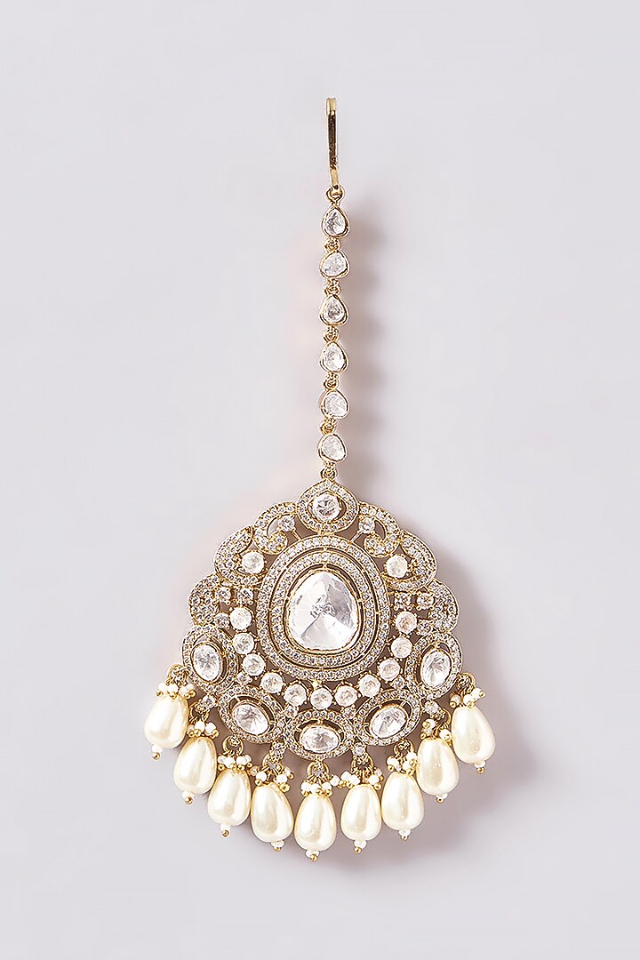 White Finish Kundan Polki & Zircon Maangtikka by Zevar By Geeta at Pernia's Pop Up Shop