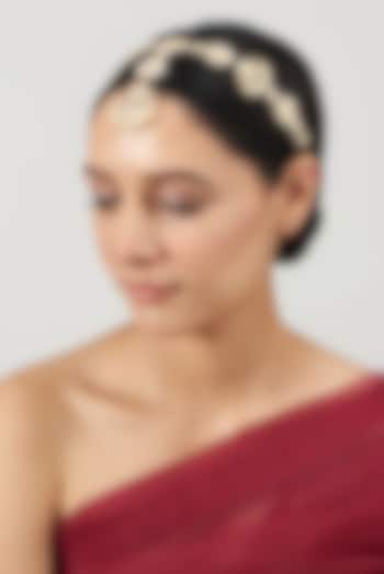 Gold Finish Kundan Polki Mathapatti by Zevar by Geeta at Pernia's Pop Up Shop