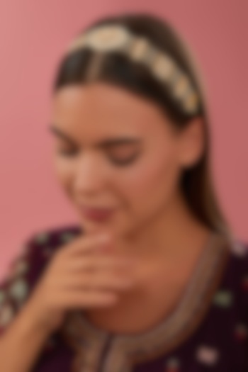 Gold Finish Kundan Polki Mathapatti by Zevar By Geeta at Pernia's Pop Up Shop