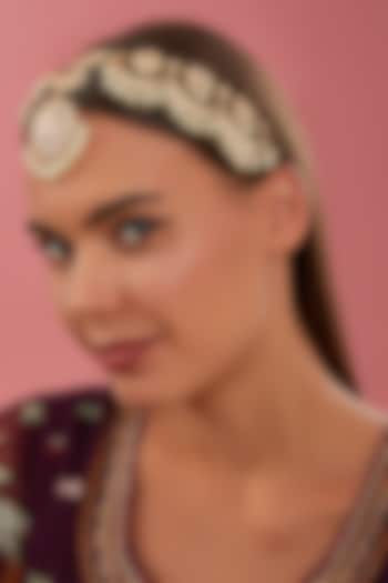 Gold Finish Kundan Polki Mathapatti by Zevar By Geeta at Pernia's Pop Up Shop